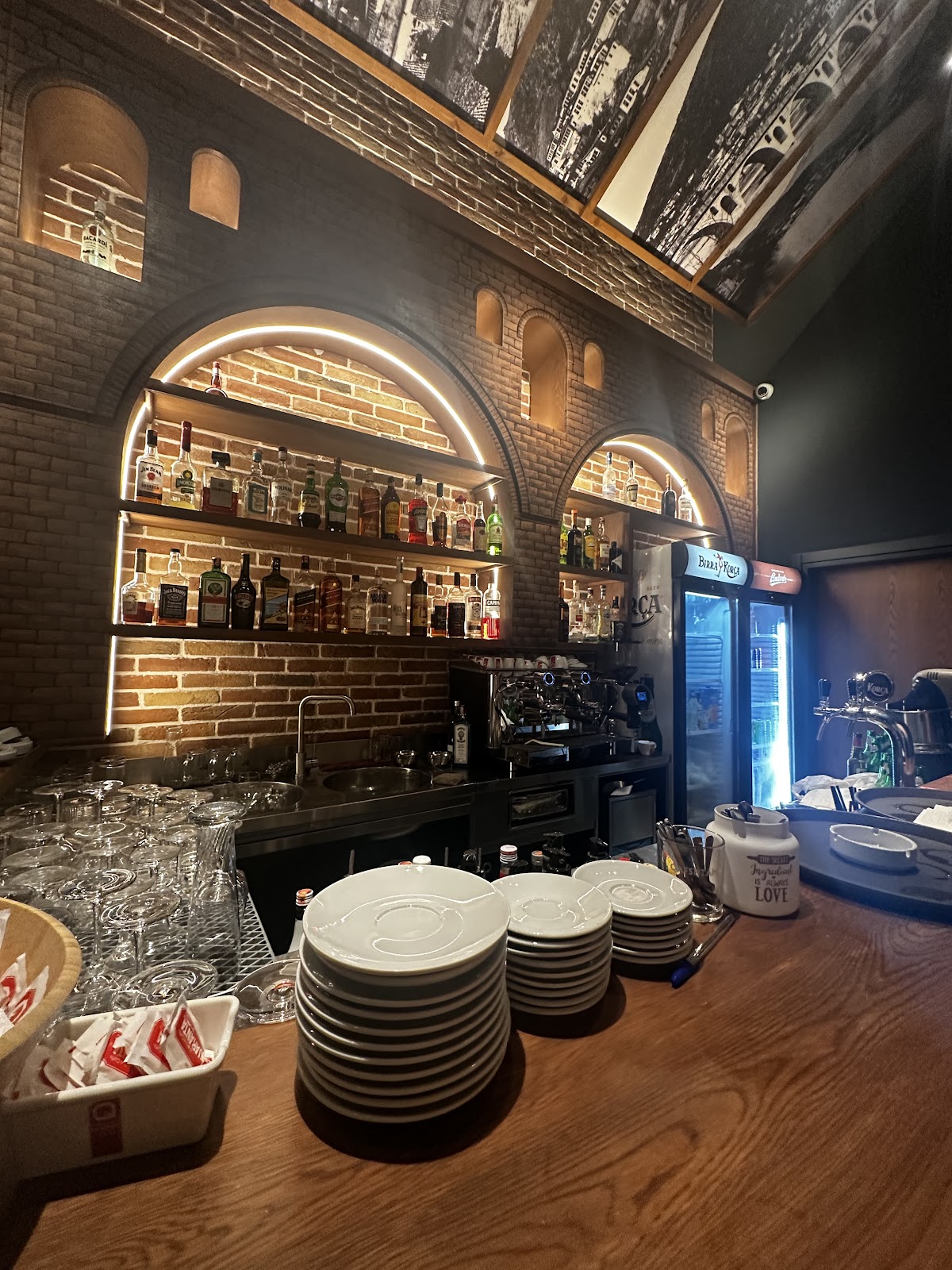 Prime Beer & Cocktail Bar