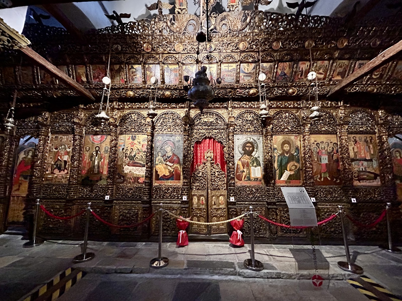 Katedraja “Fjetja e Shën Mërisë” – Muzeu Onufri