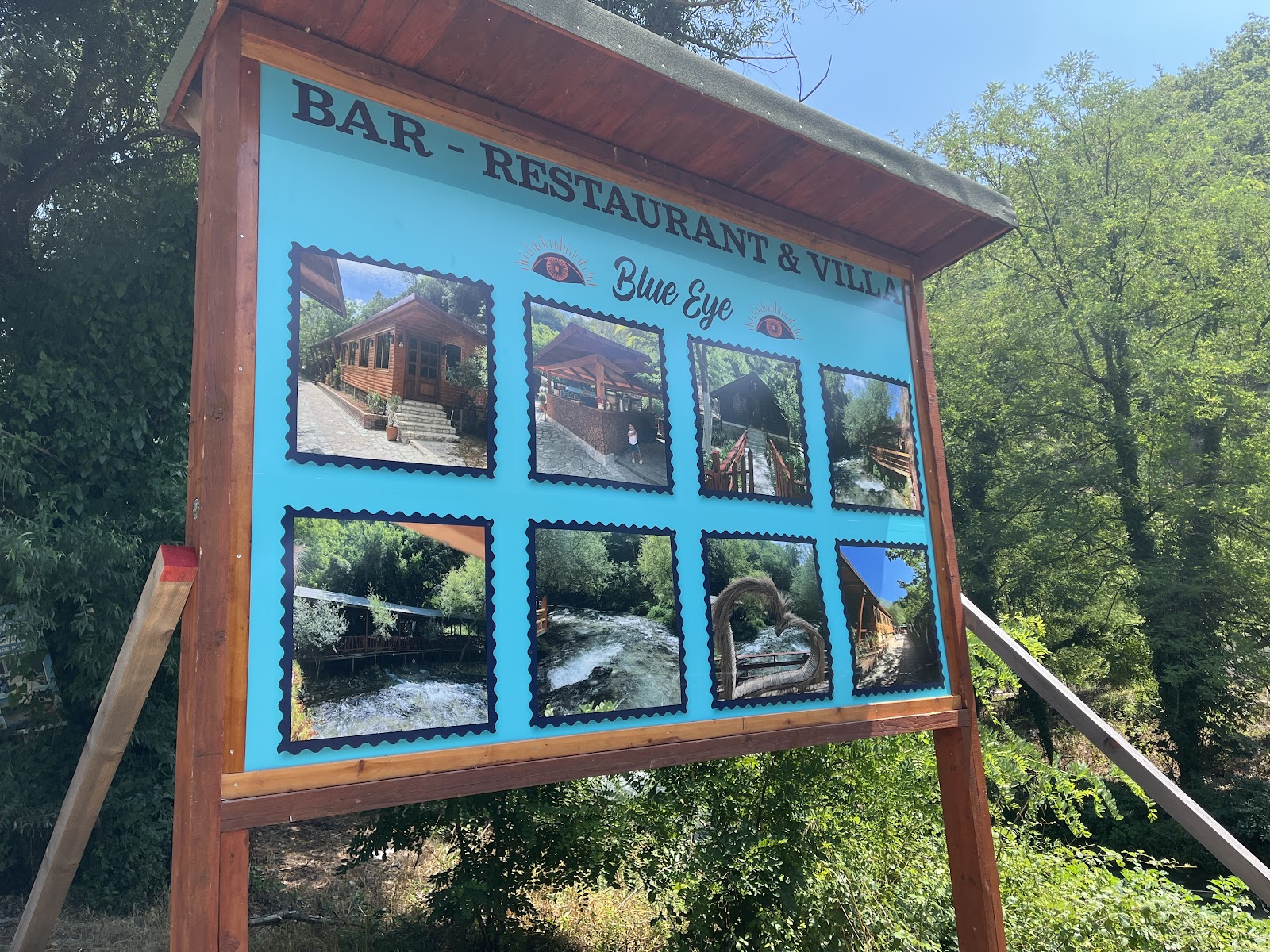 Bar Restaurant Villa Blue Eye