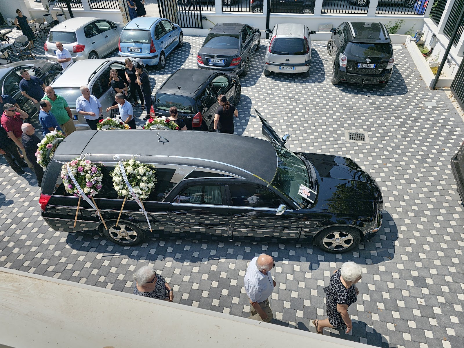 Funeral Emini