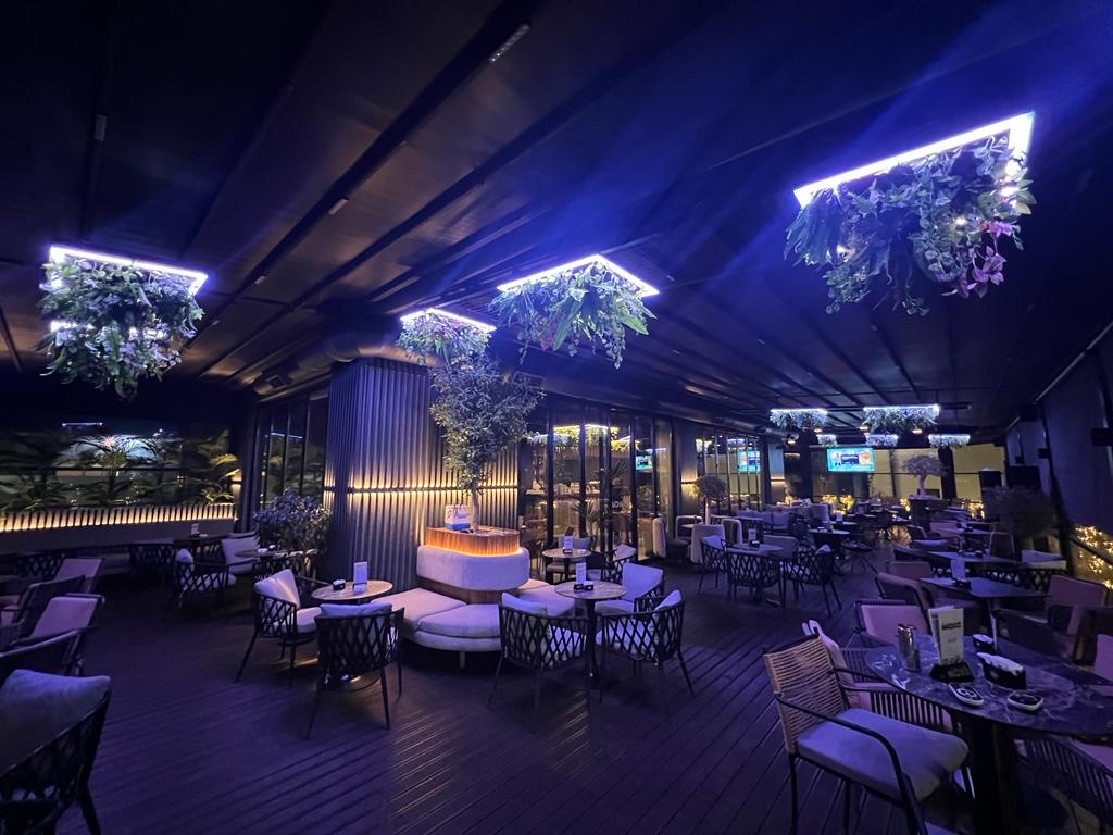 "MOKO" Lounge Bar