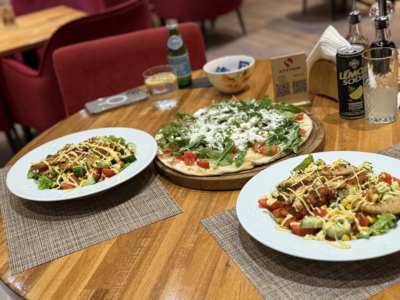 Pizza Bar Station