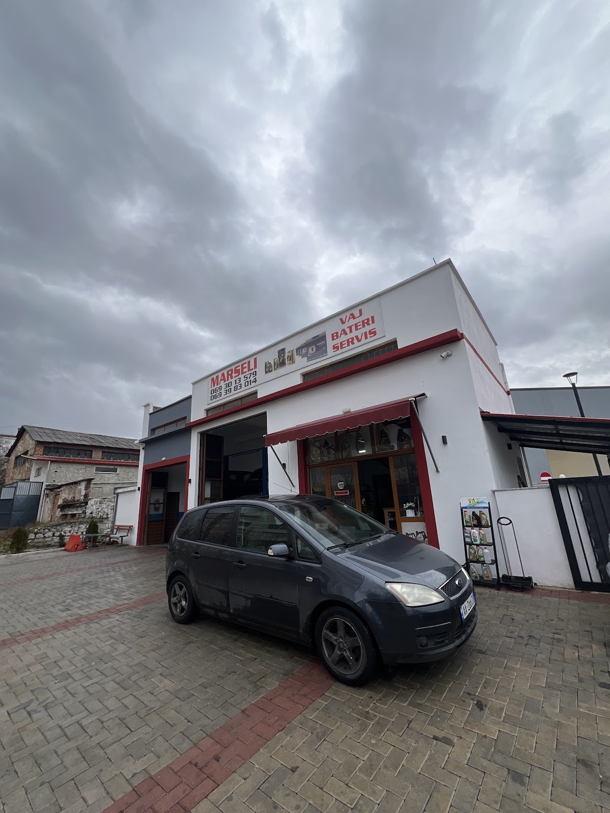 Servis Marseli