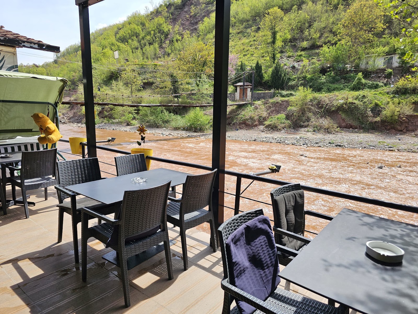 “Biçaku” Bar & Restaurant