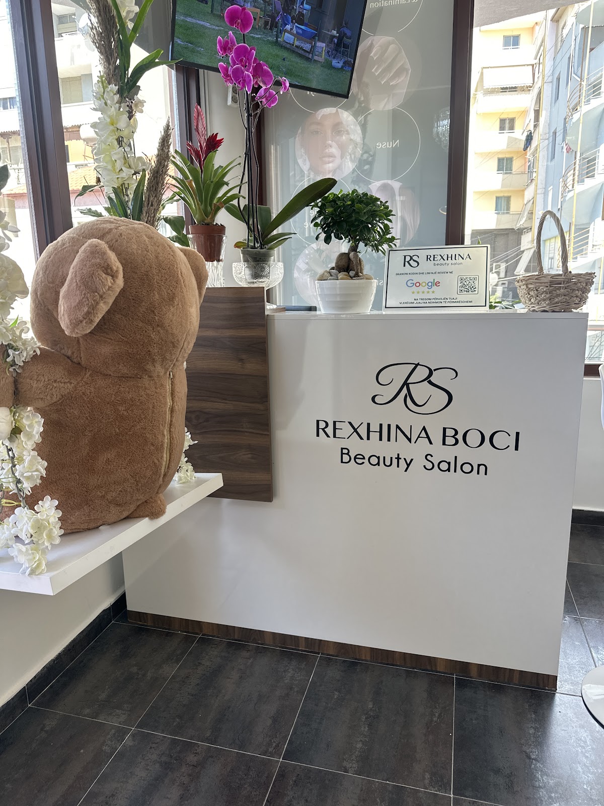 Rexhina Beauty Salon