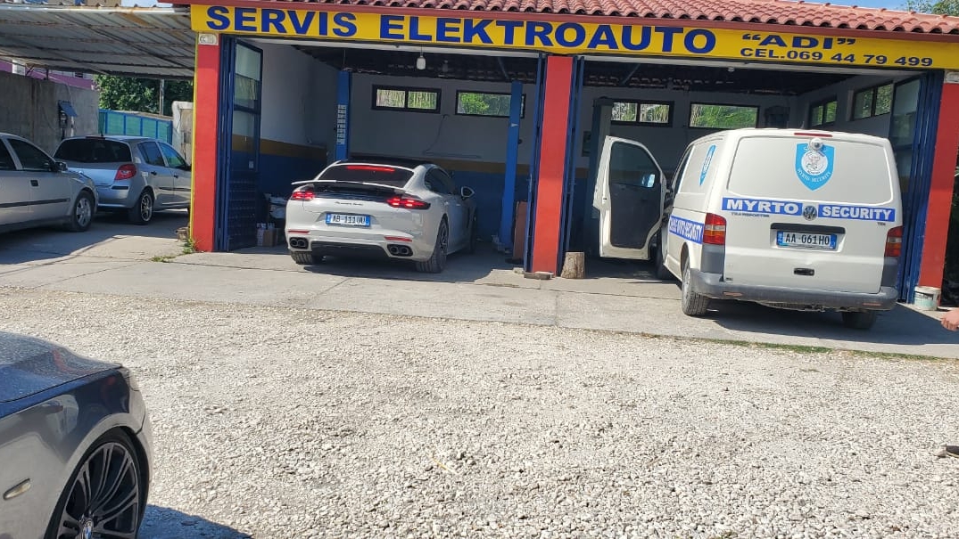 Servis Elektroauto Adi - Diagnostikime në kompjuter