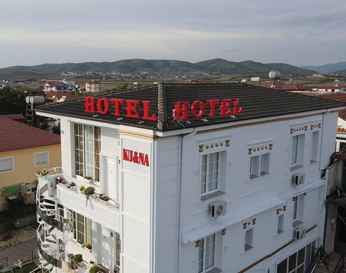 Ku&Na Hotel, Belsh