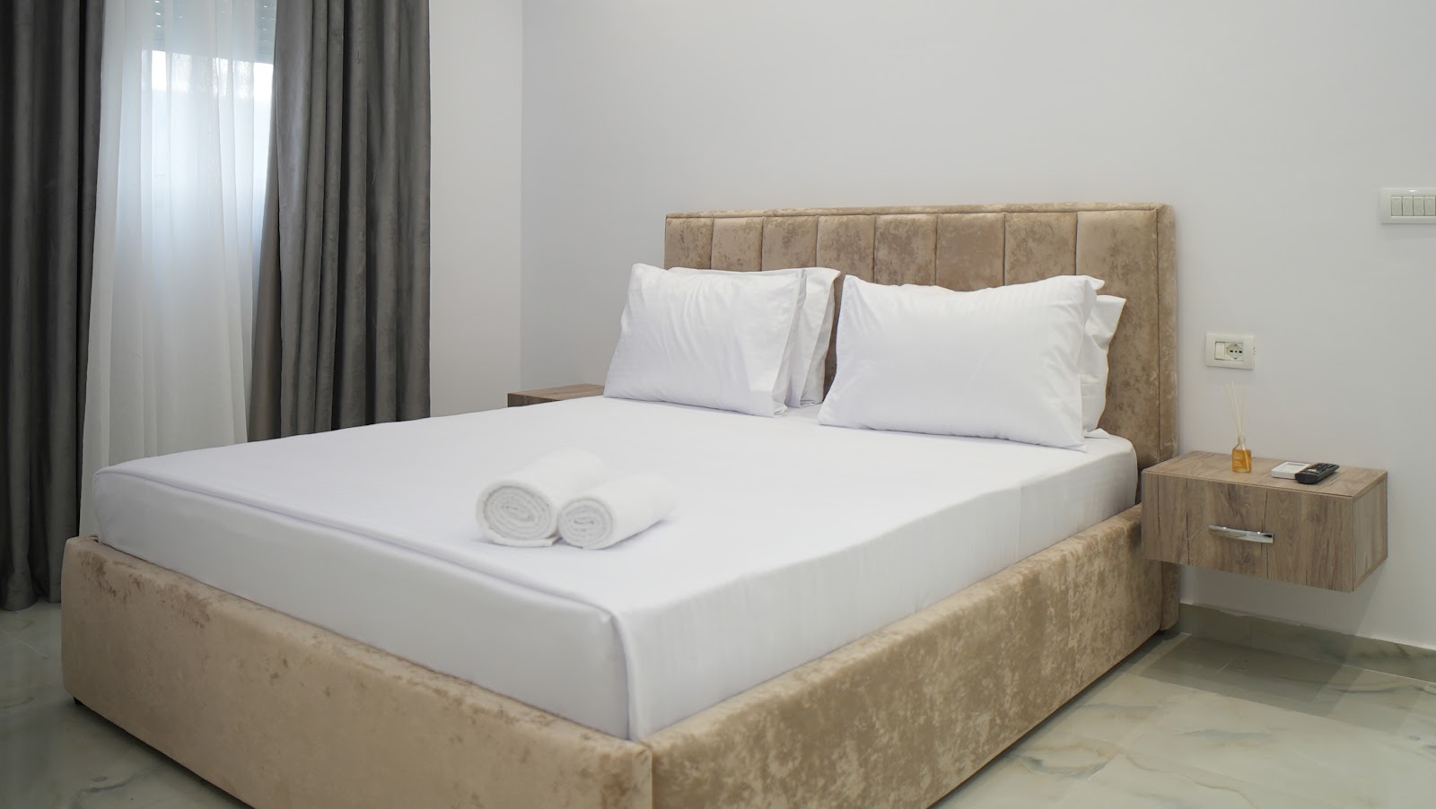 Agalliu Guest House