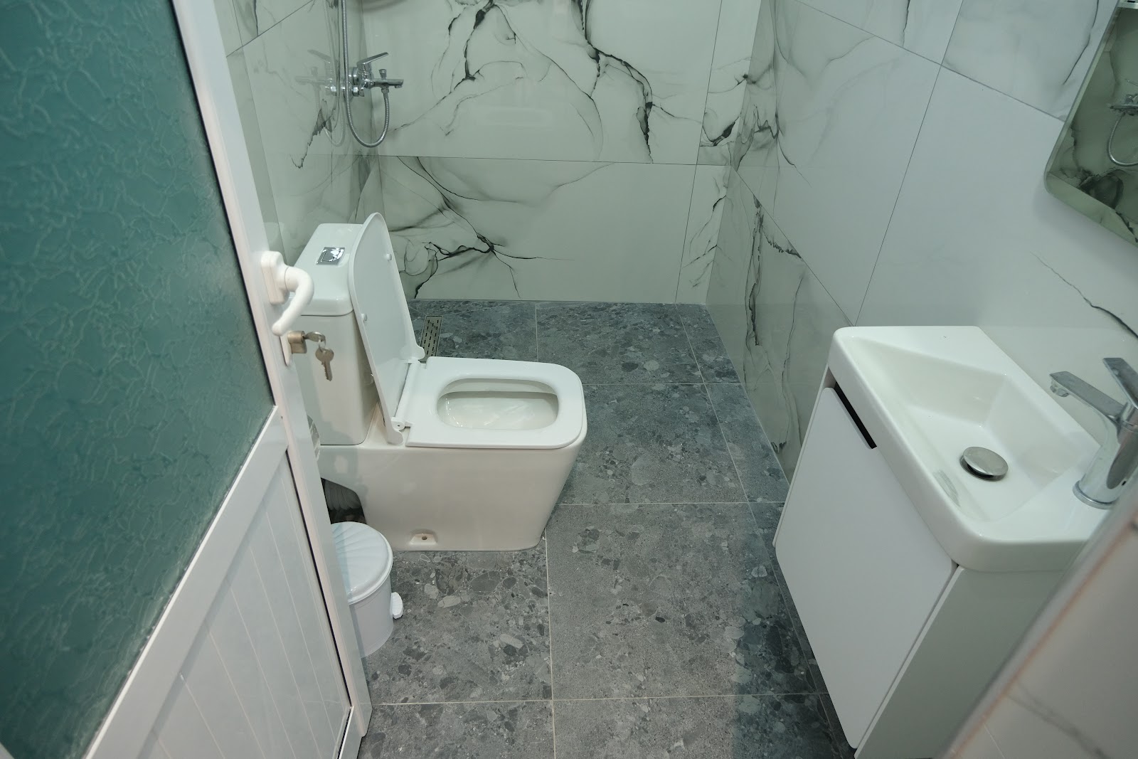 Agalliu Guest House