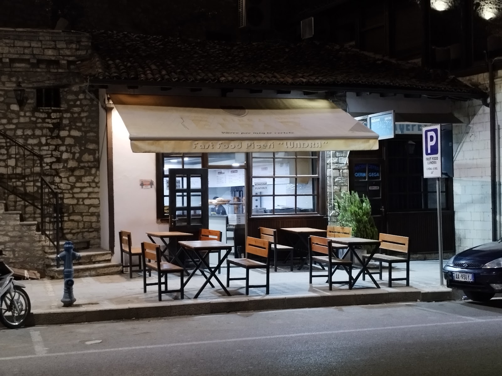 LUNDRA Fast Food