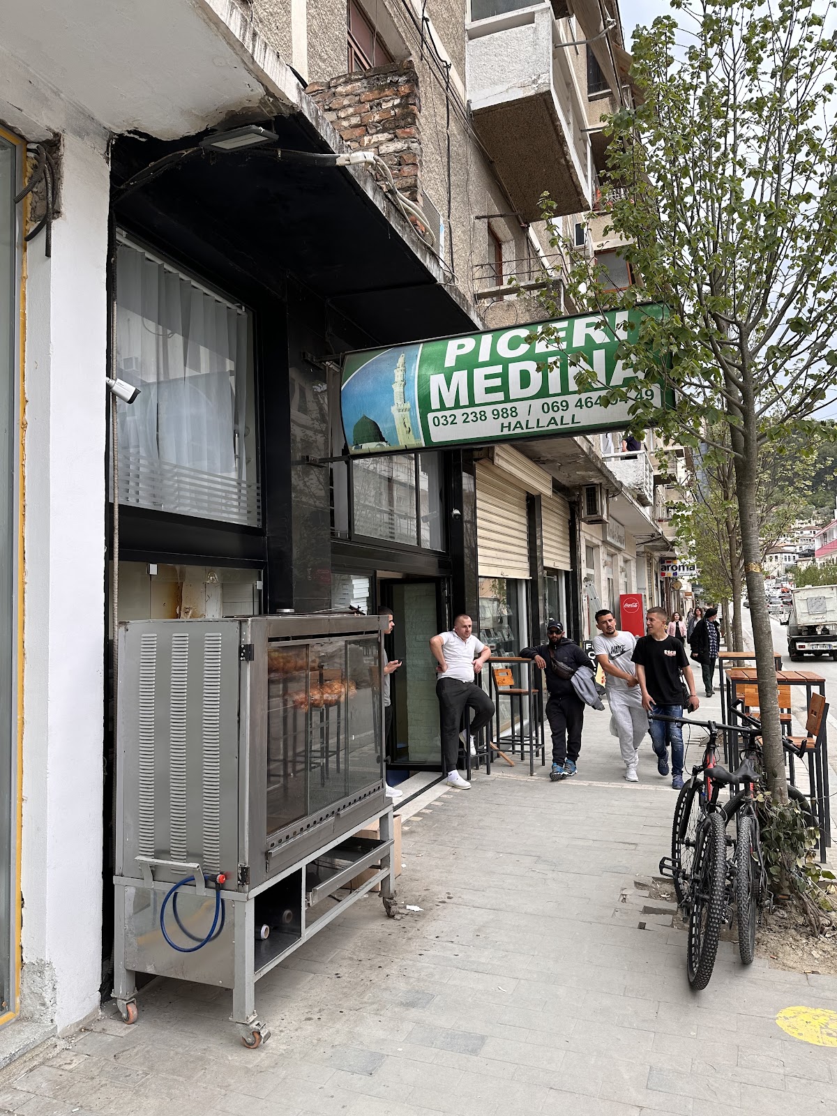 Medina Pizza Halal