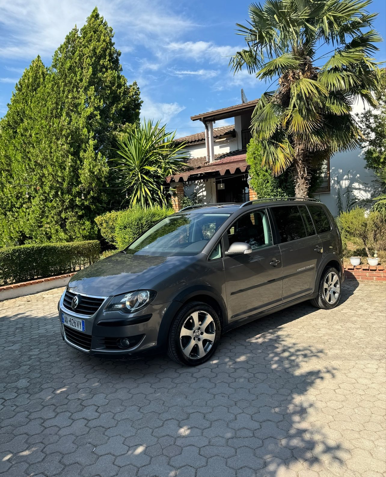 Rental Nikol Berat