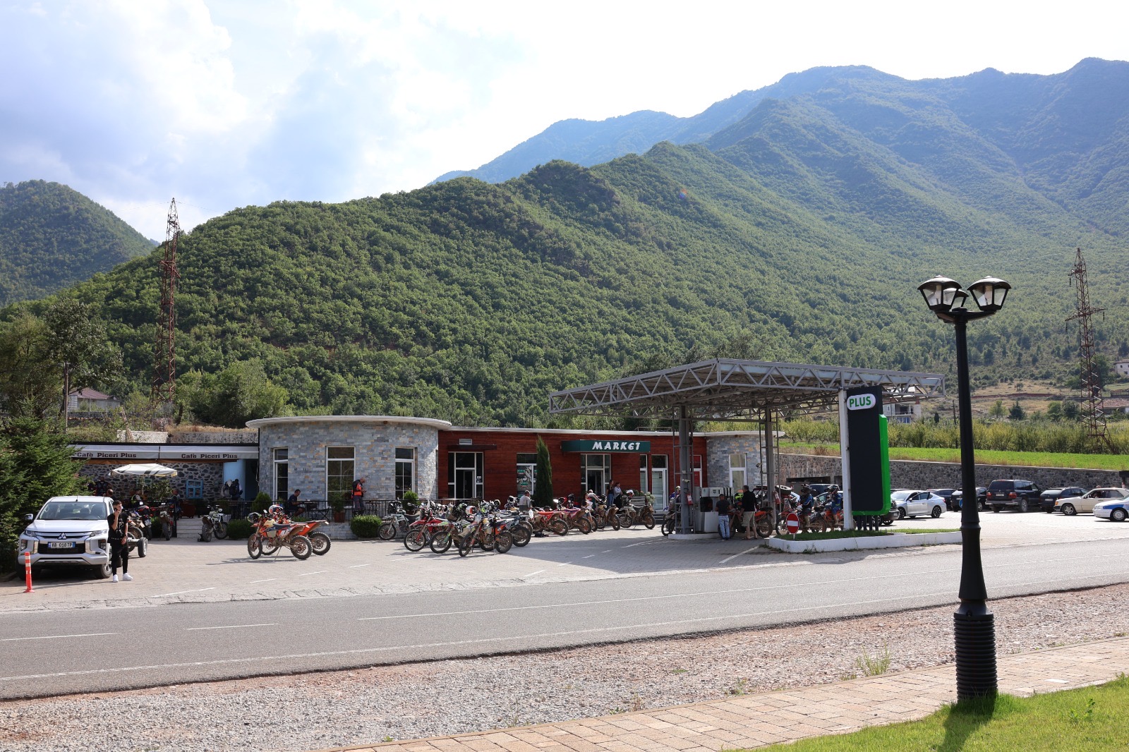 Café Pizza Plus