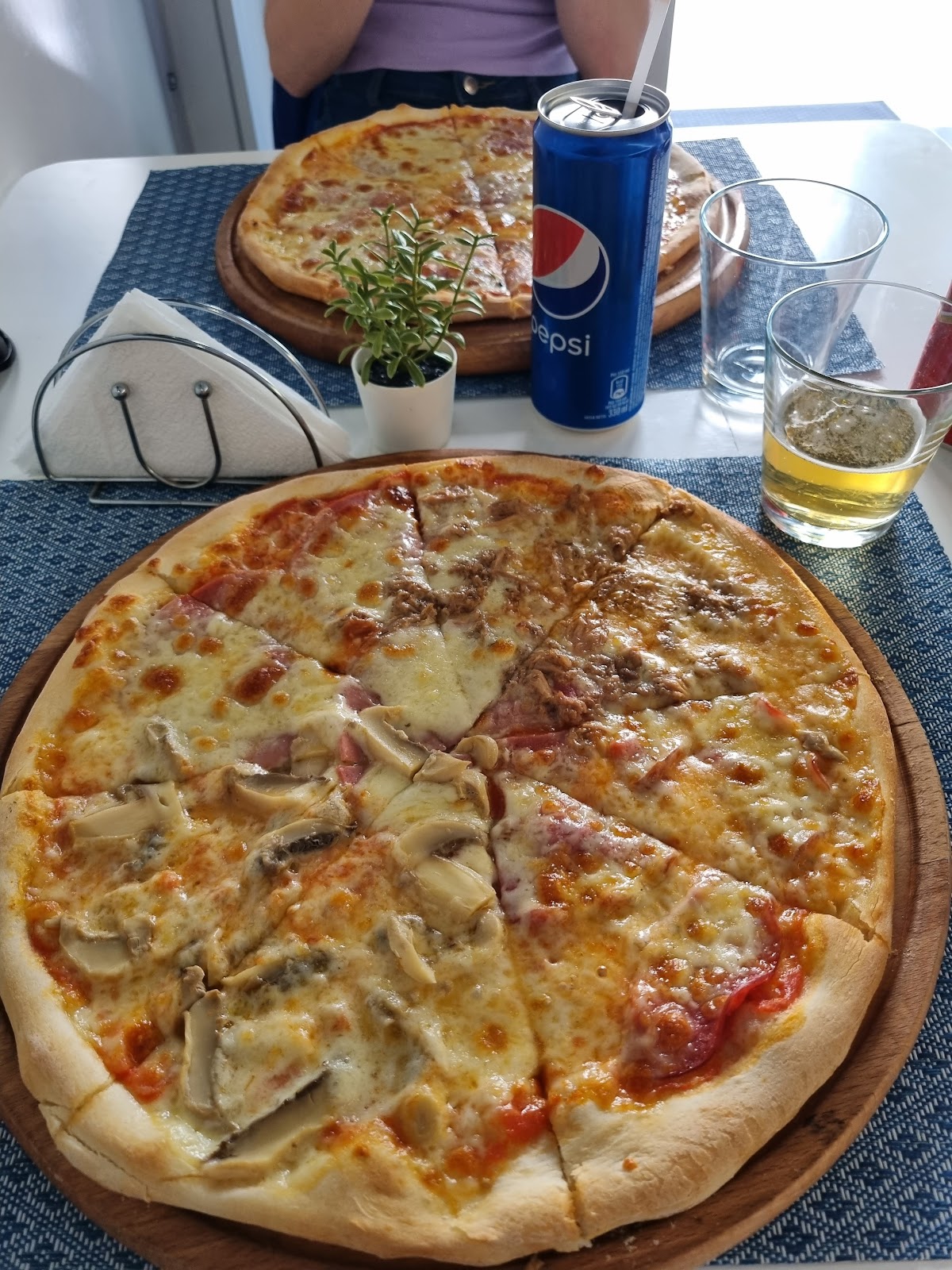 Mona Lisa Pizza Bar