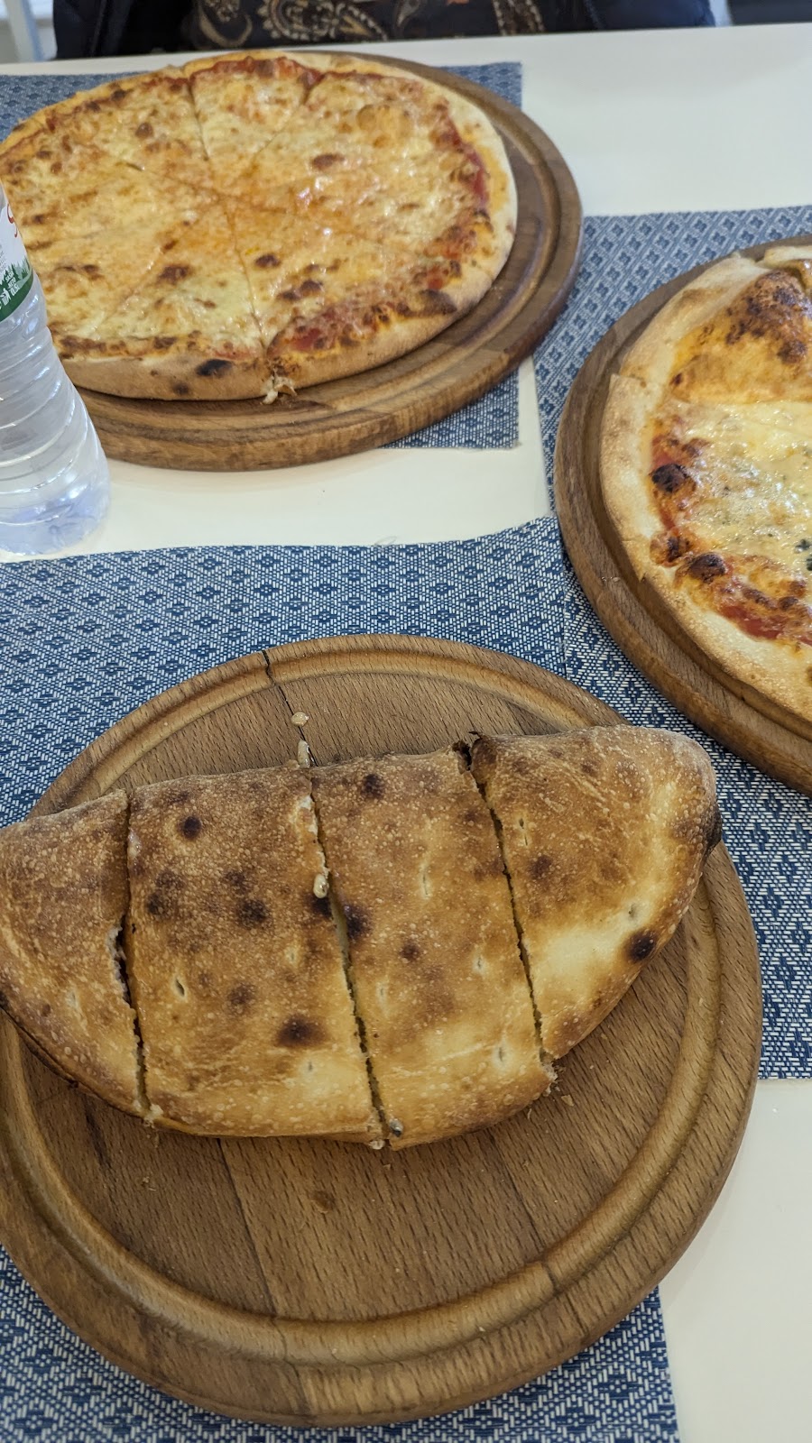 Mona Lisa Pizza Bar