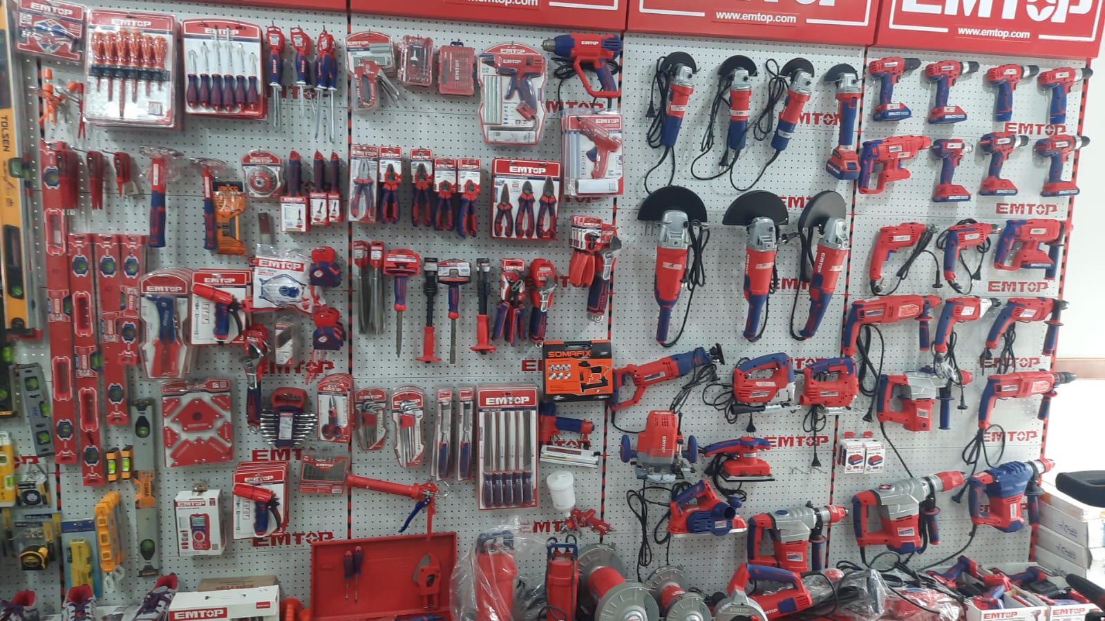 Materiale ndërtimi, elektrike, hidraulike "BALLABANI"