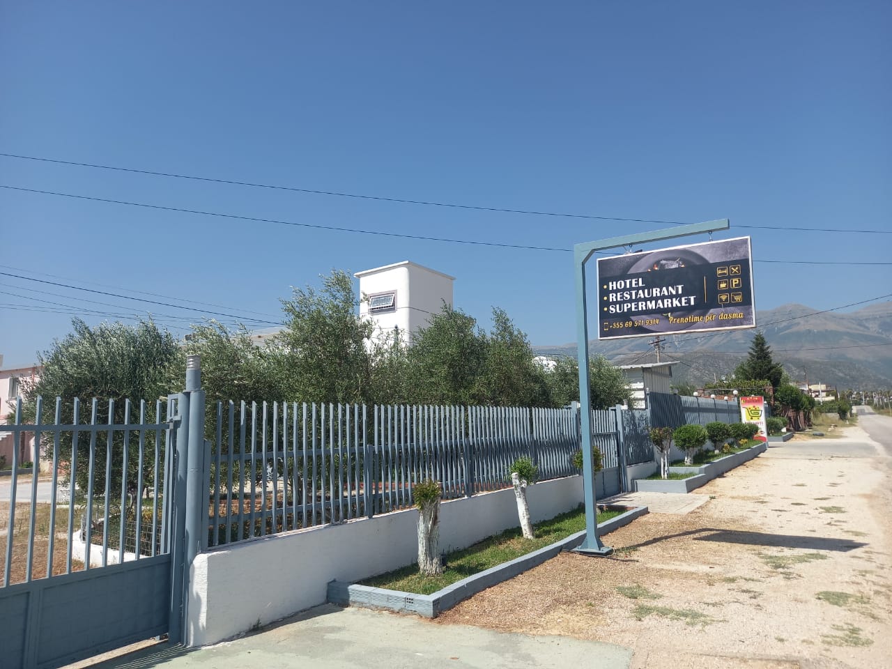 Lori Gardenia Hotel