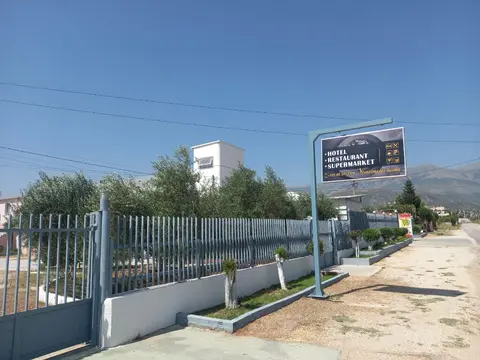 Lori Gardenia Hotel