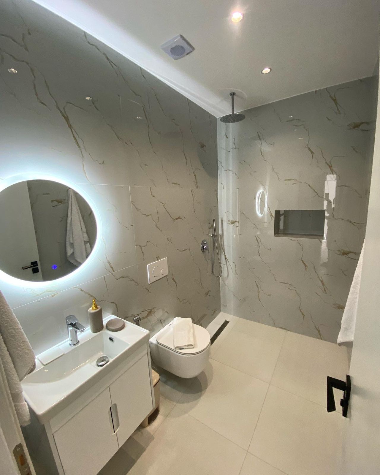 Lori Gardenia Hotel
