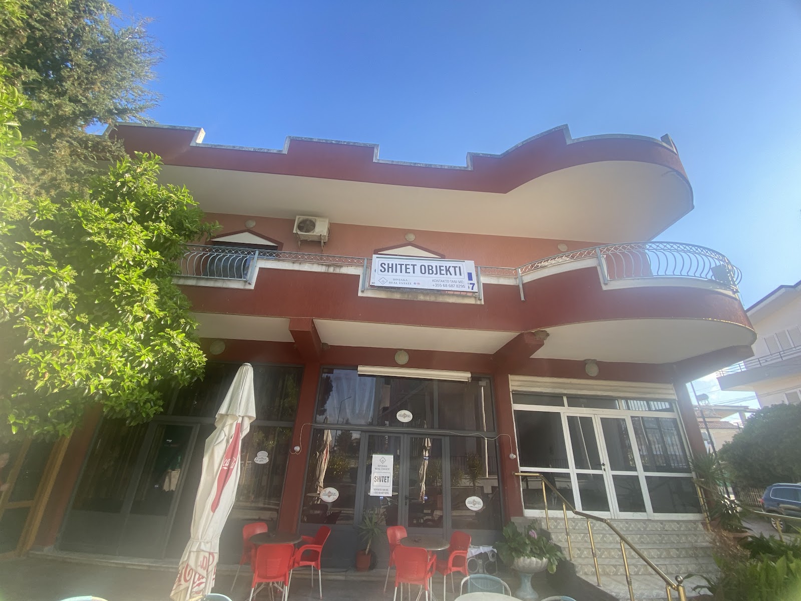 Divjaka real estate