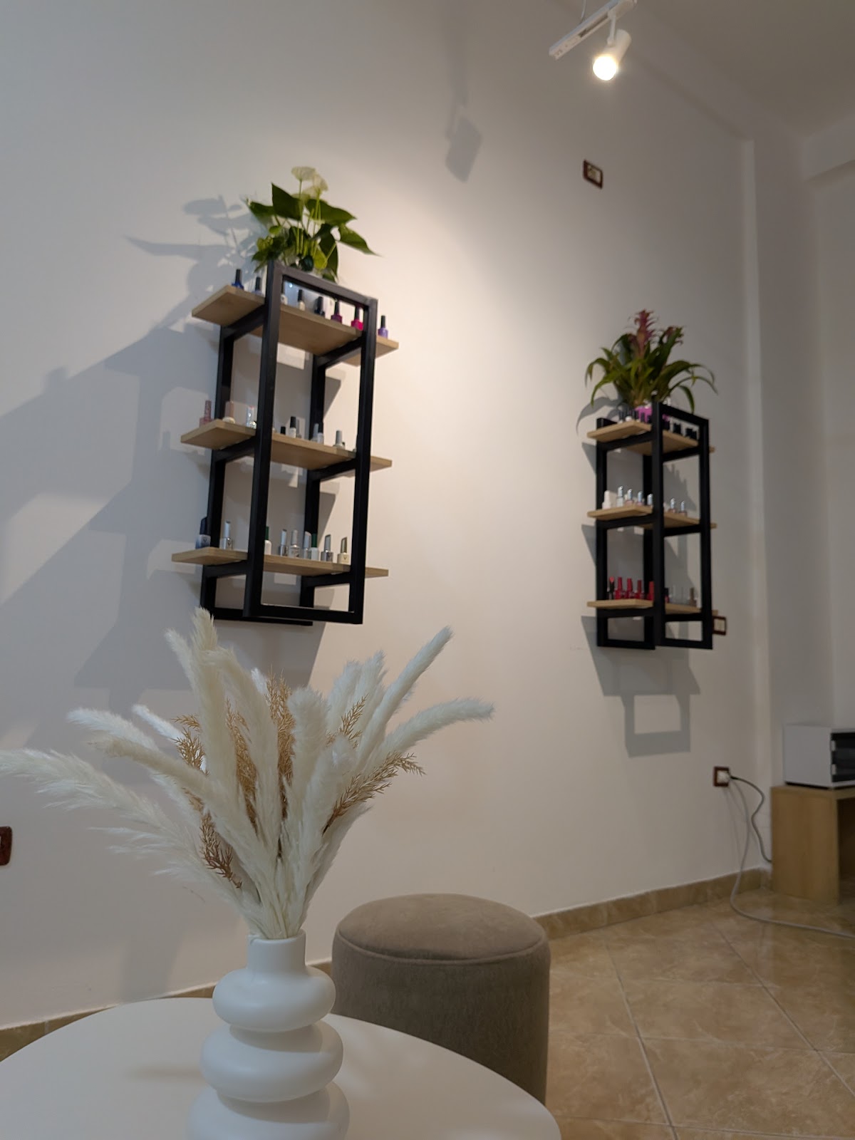 Blooming Aesthetic - Nail Salon Durres