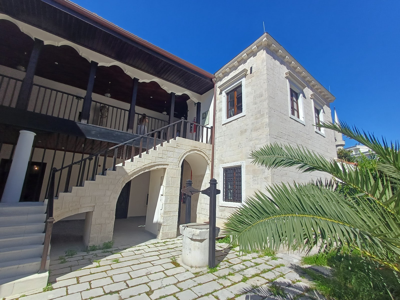 Shtëpia muze e Aleksandër Moisiu
