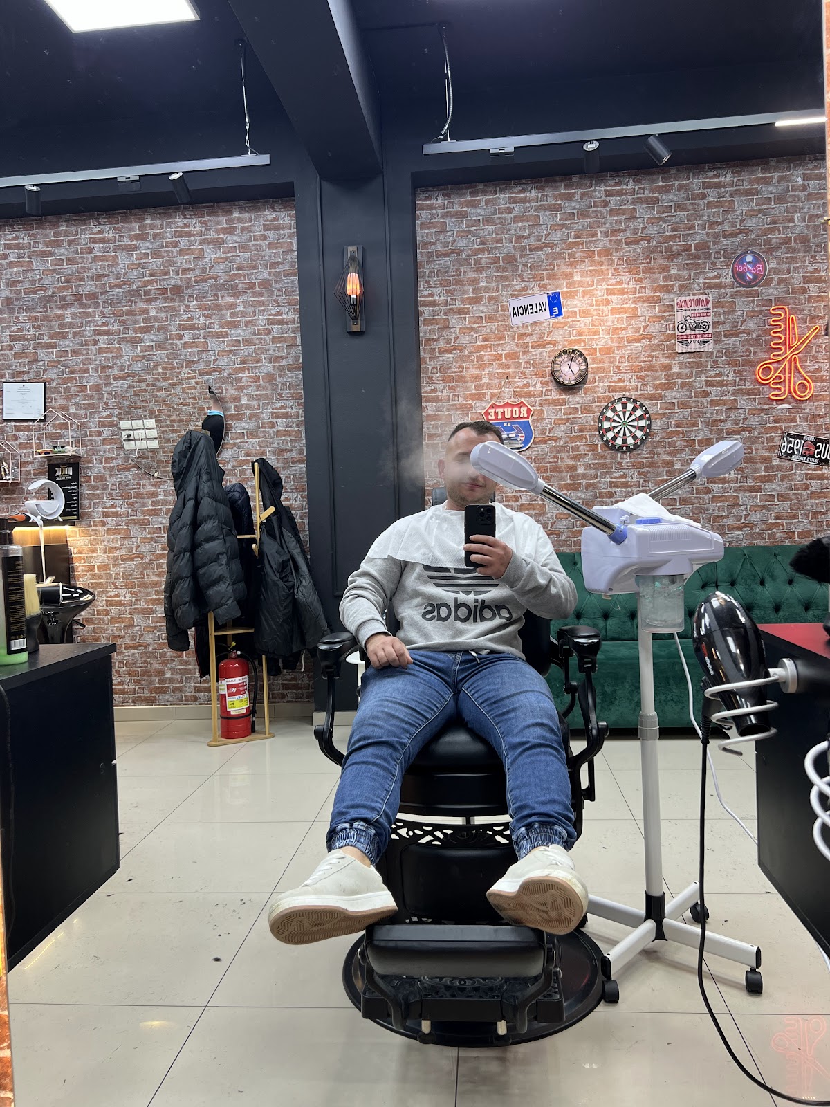 Unique Barber