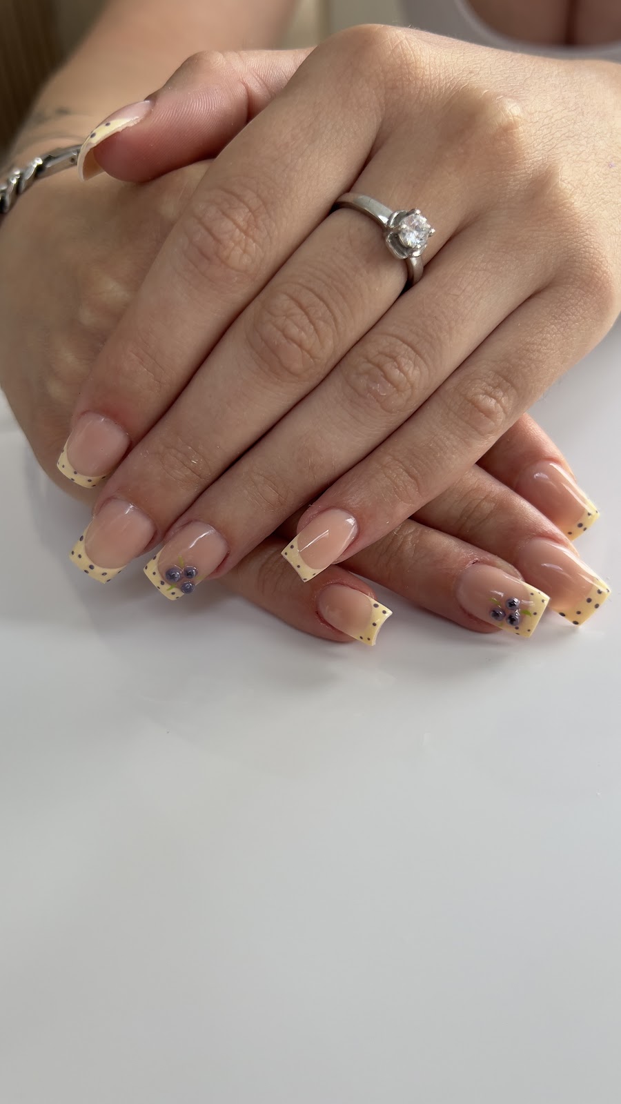 Pretty Pointers Nail Salon