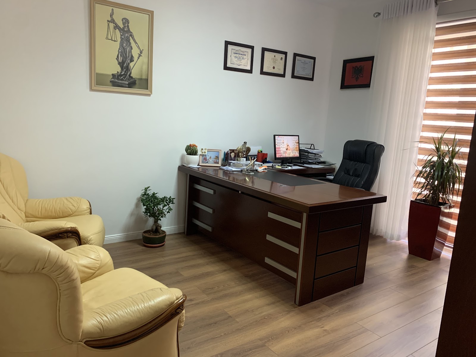 Studio Ligjore,Avokat AMET KRASNIQI