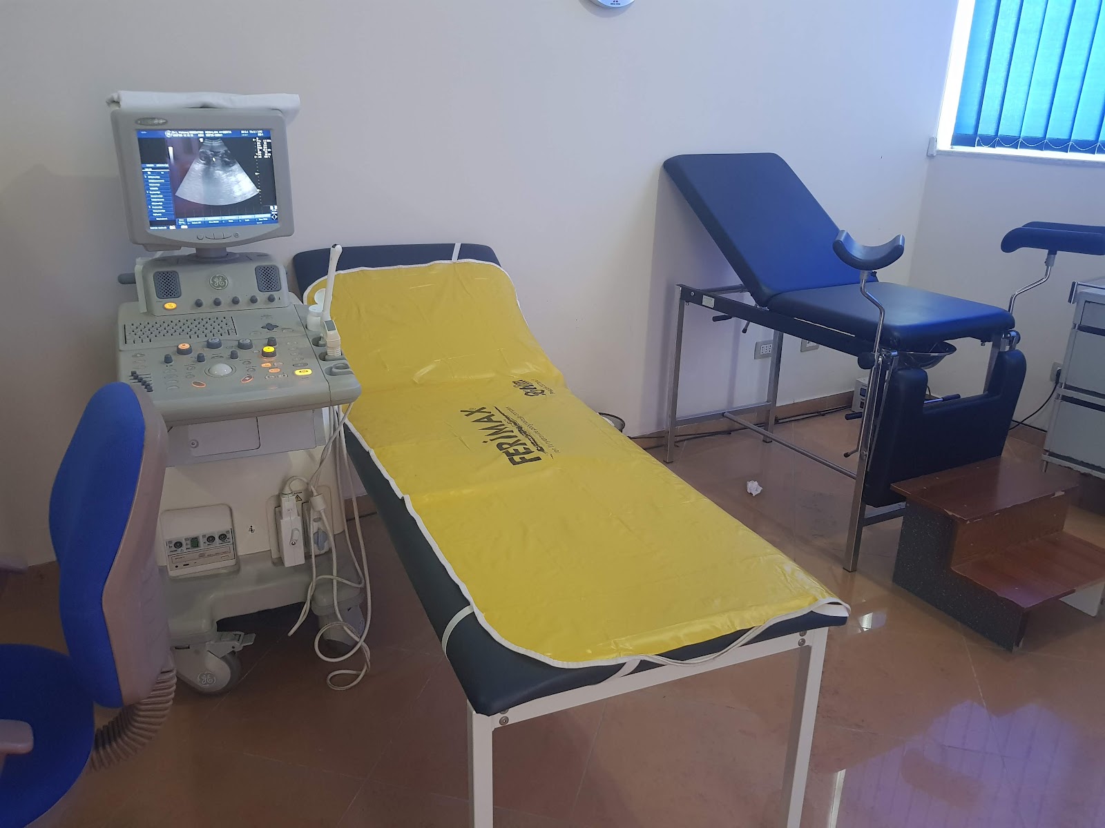Dr. Lindita Kalemaj. Klinika Gjinekologjike "Arlindi"