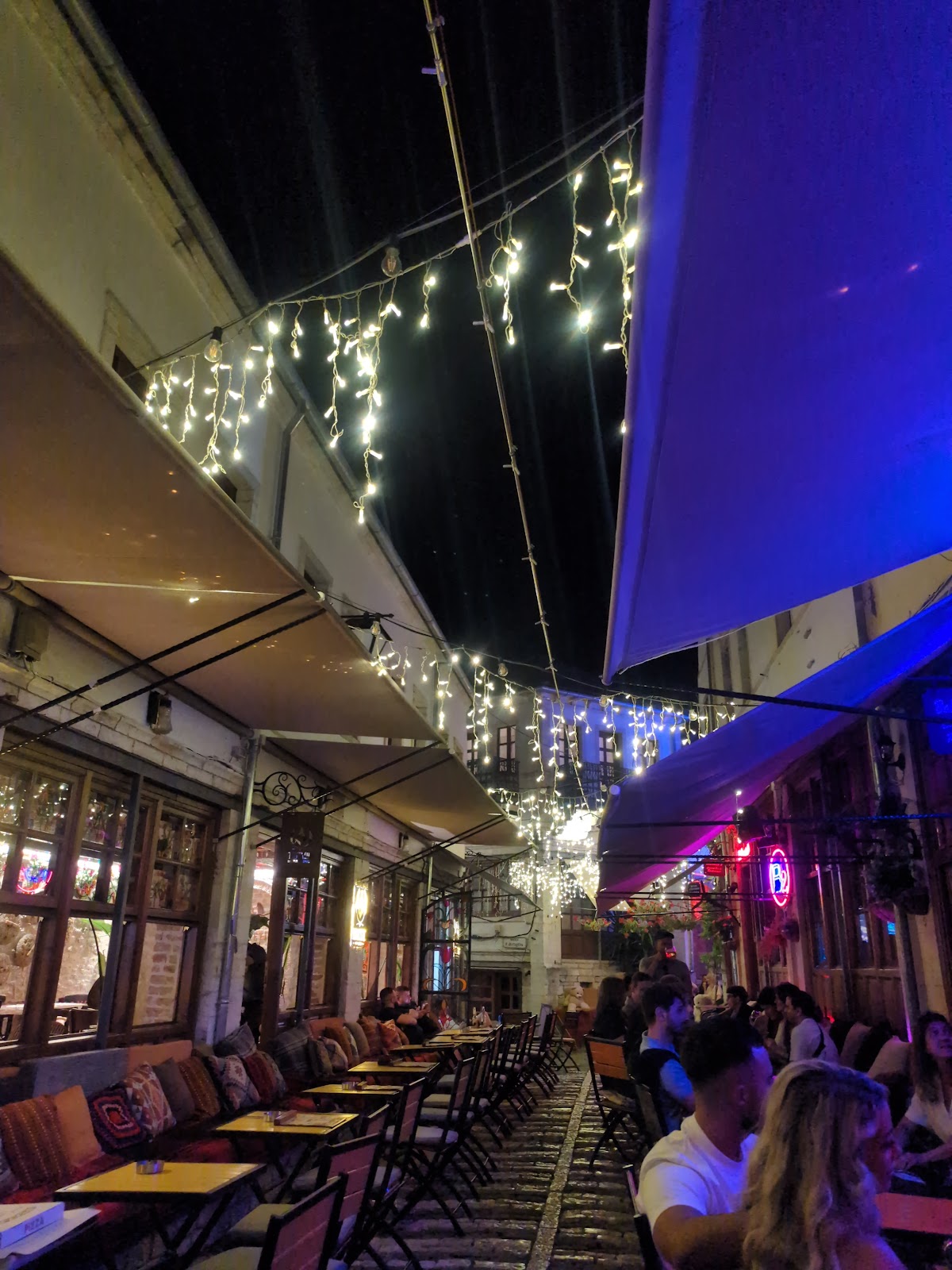 Babameto 2 - Cocktail Bar & Restaurant
