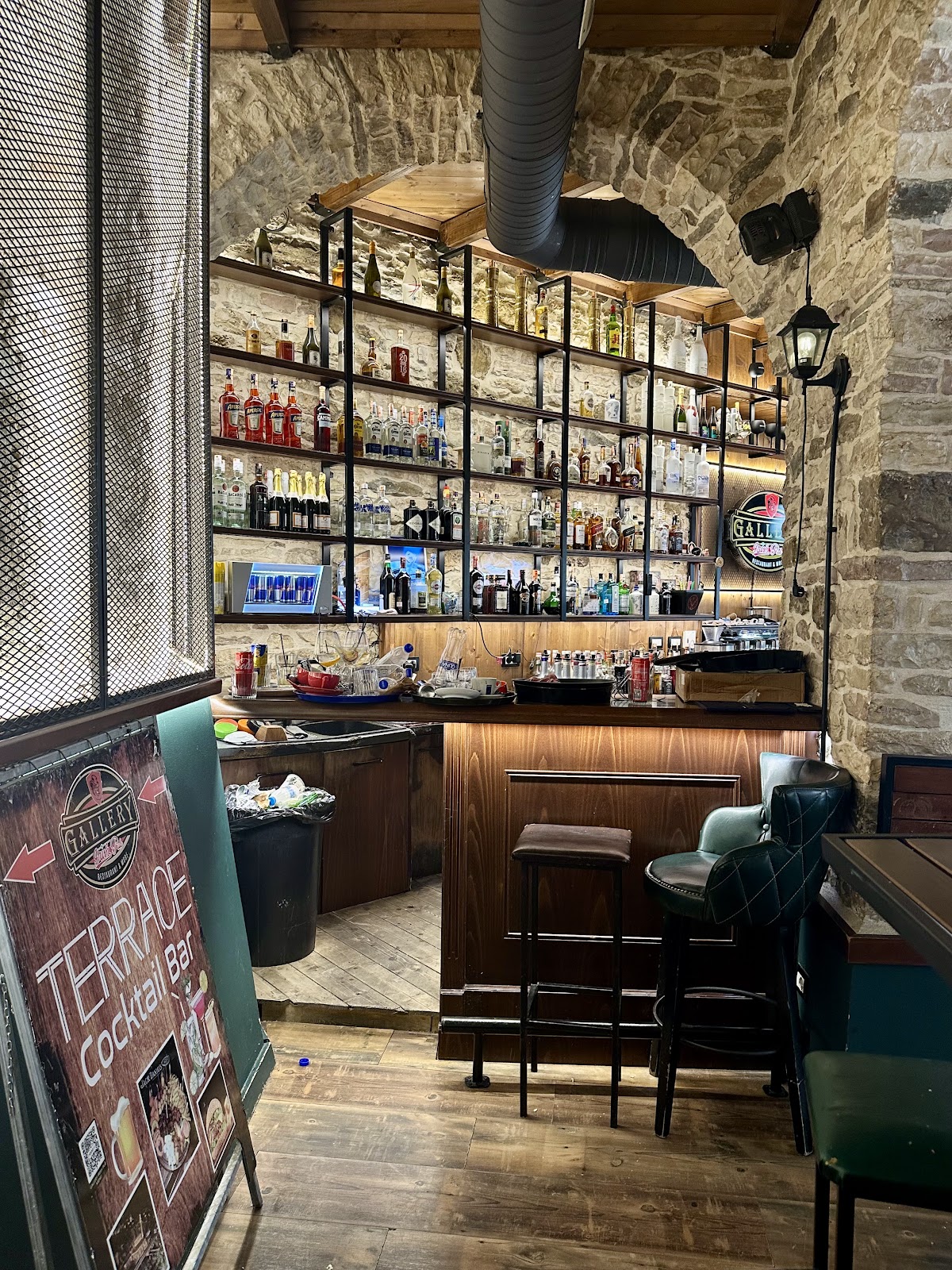 Gallery Irish Pub