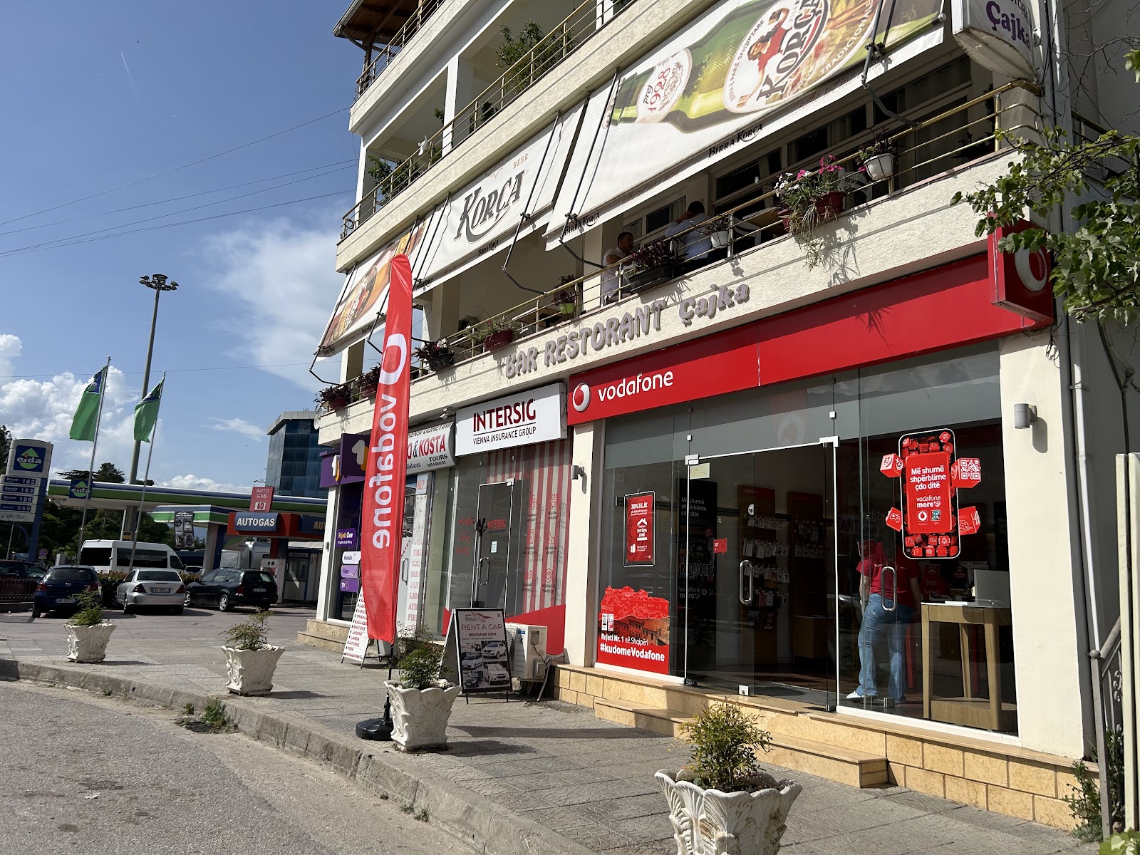 Vodafone Shop (Exclusive 2)