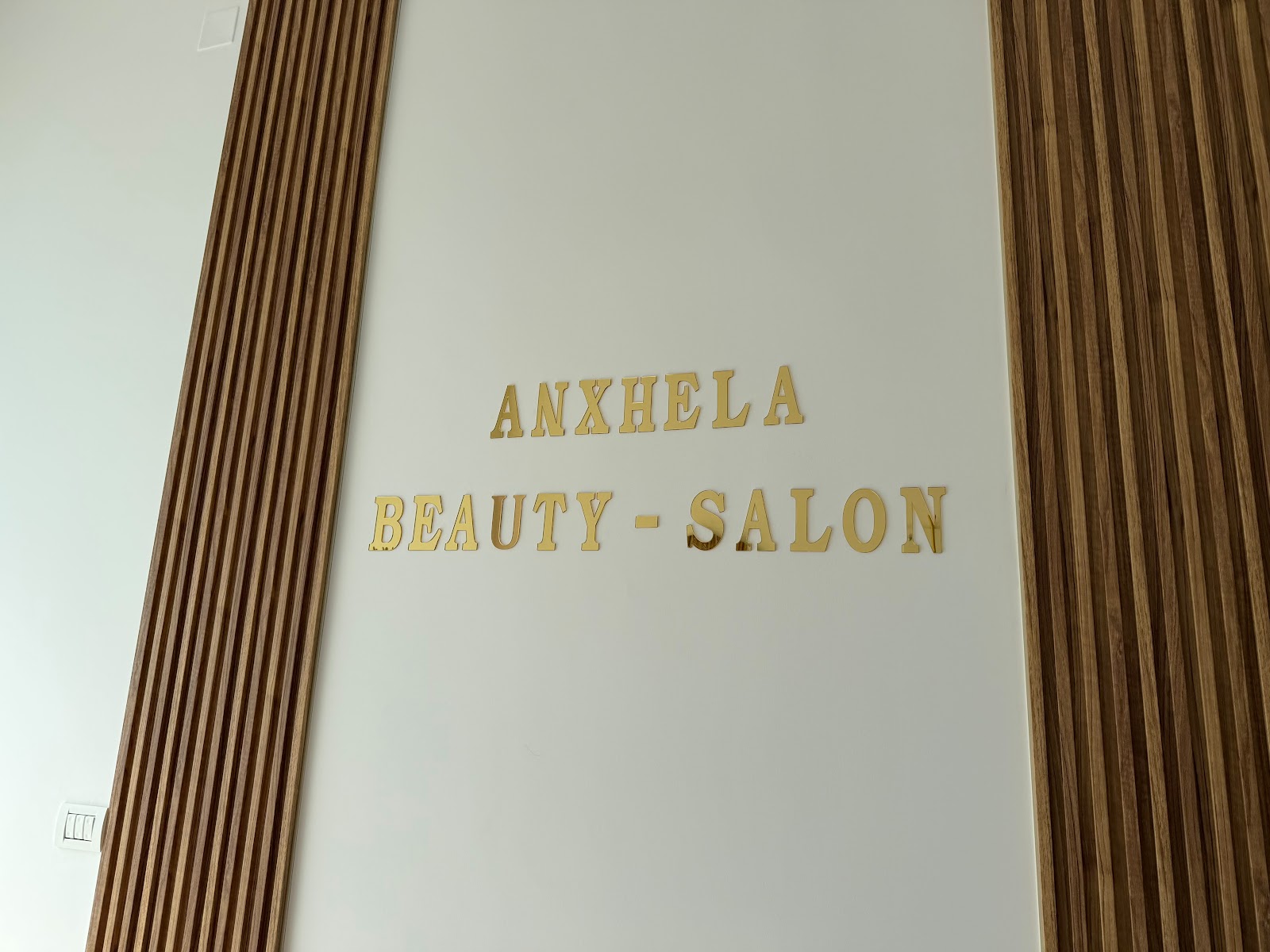 Anxhela Nails