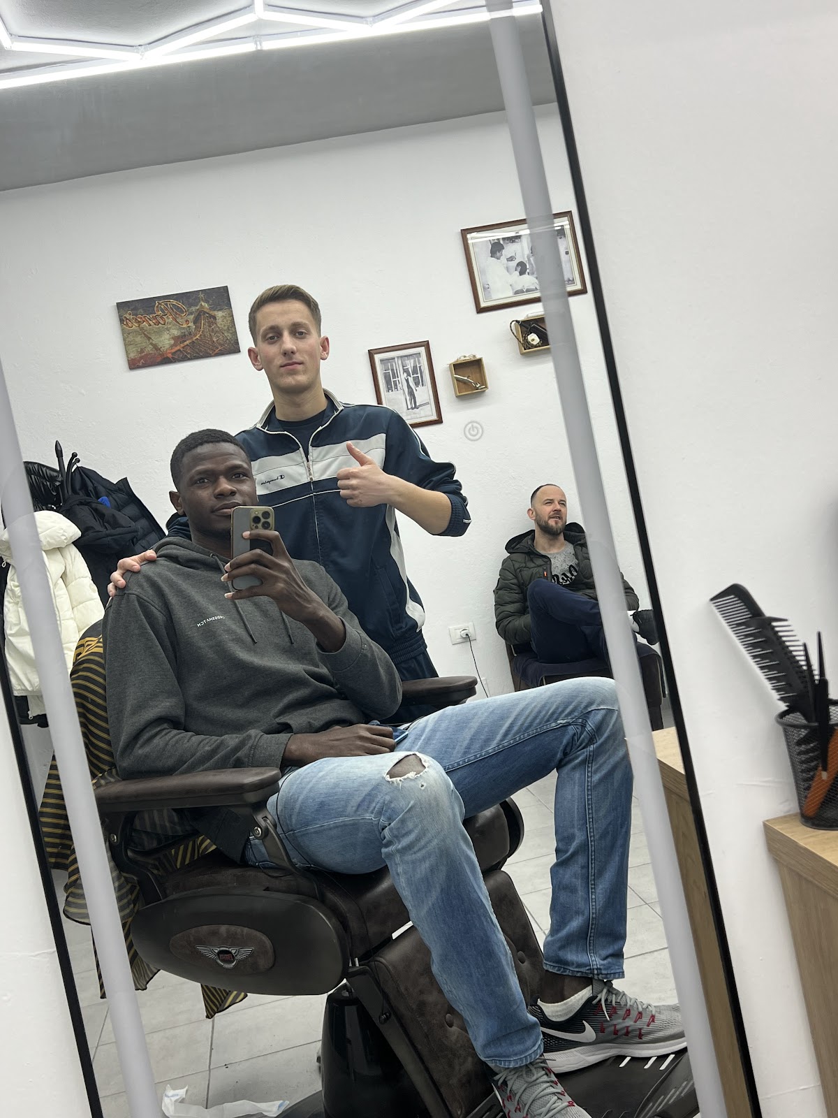 Barber Tili
