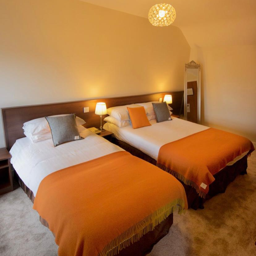 Hotel Tomorri