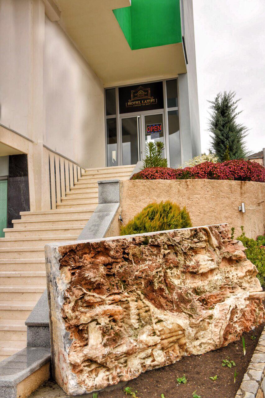 Hotel Latifi
