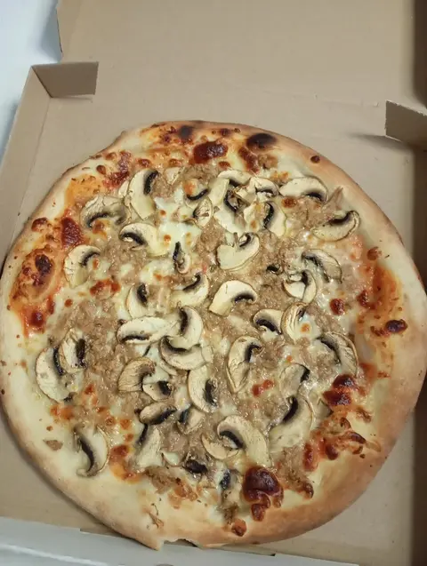 BAR-PIZZERI-BORA