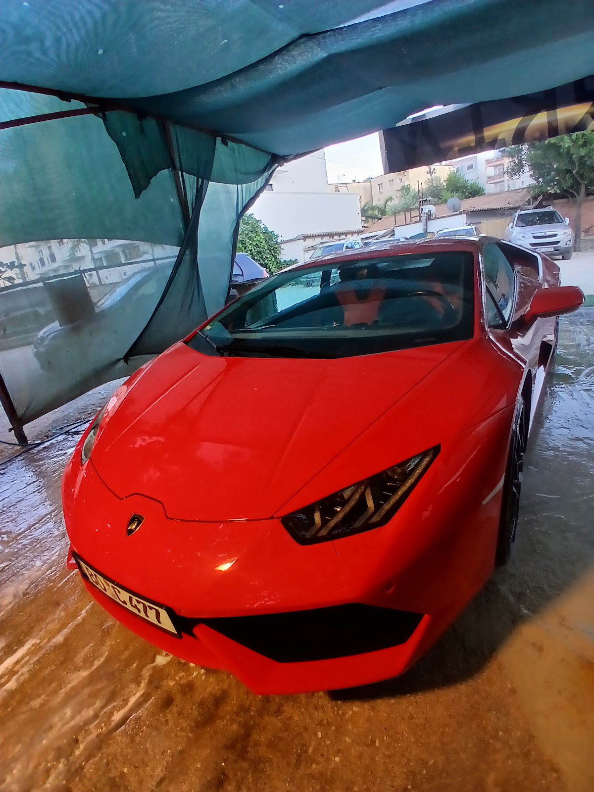 Parking Lavazho