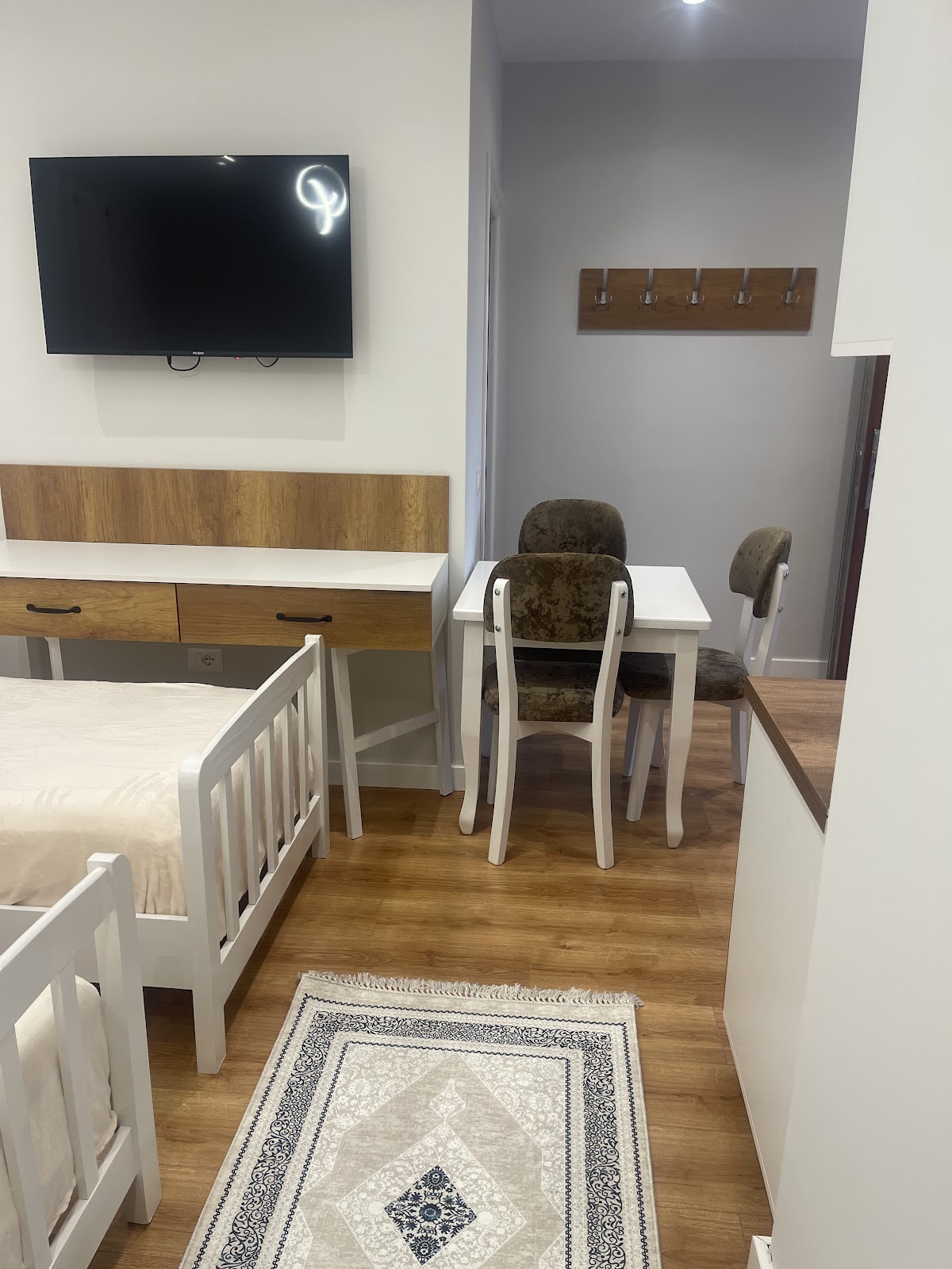 Guest House "White Villa"