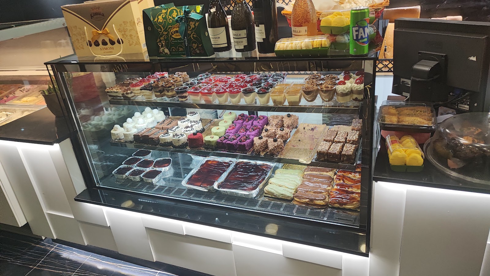 Abazi Bakery & Pastry