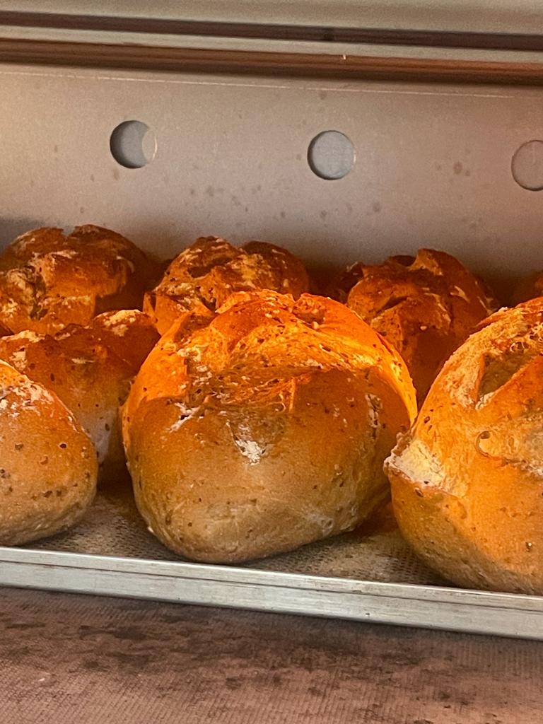Bread's House Himare