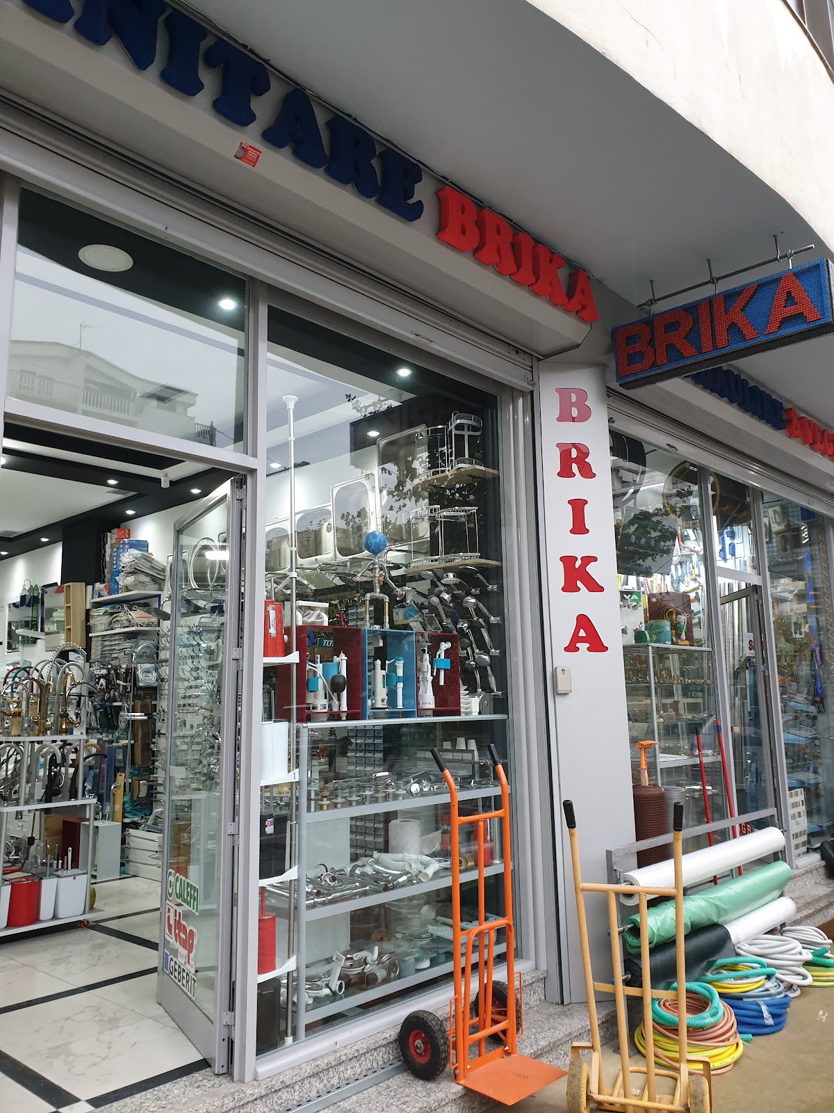 *BRIKA HIDRAULIKE*