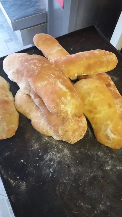 Furrë buke Kaca