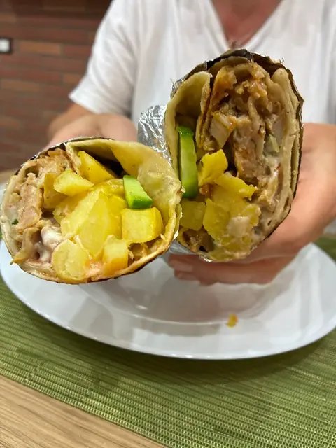 AKSA PIZZA KEBAB RESTAURANT HALAL