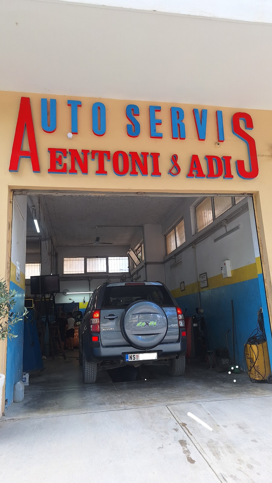 AUTOSERVIS ENTONI&ADI VLORE