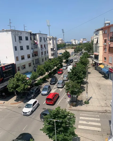 Akomodim & Turizëm