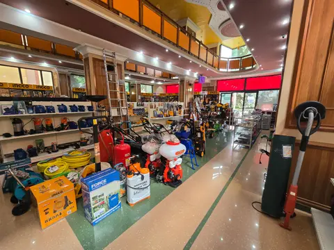 BauMarket Lushnjë