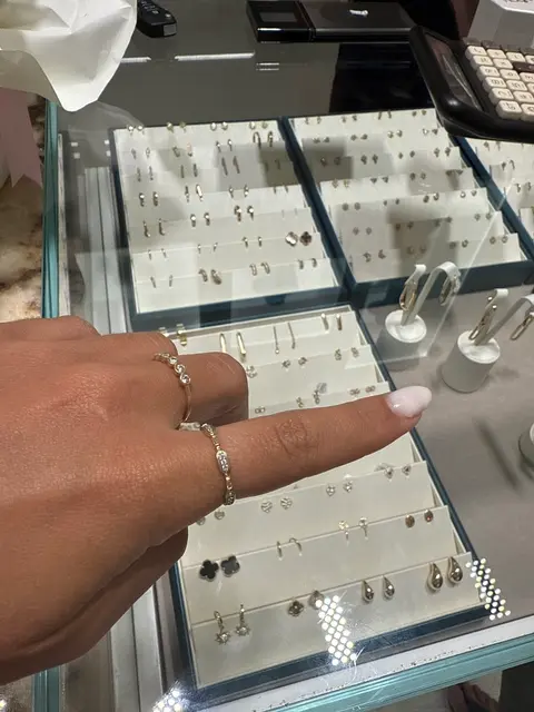 Auroom by Ajsberg - Jewelry Store