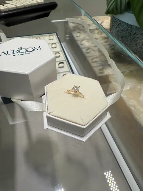 Auroom by Ajsberg - Jewelry Store